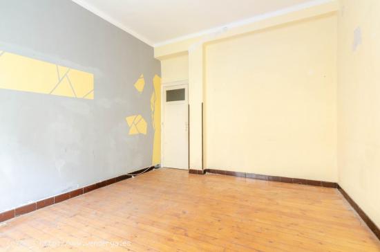 SE VENDE PISO EN EL CENTRO DE MIERES, CALLE RAMÓN PÉREZ DE AYALA 10 - ASTURIAS