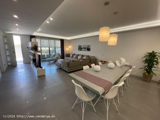 FANTASTICO APARTAMENTO EN PLANTA BAJA EN LA ZONA DEL PUERTO DE GUARDAMAR DEL SEGURA, COSTA BLANCA - 