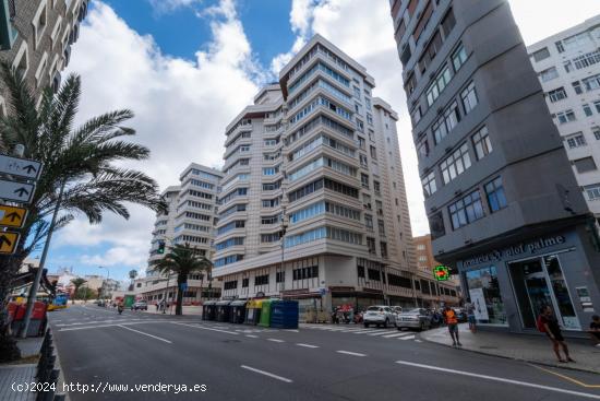 PISO EN VENTA EN EL CENTRO DE LAS PALMAS, A POCOS METROS DE LA PLAYA. - LAS PALMAS