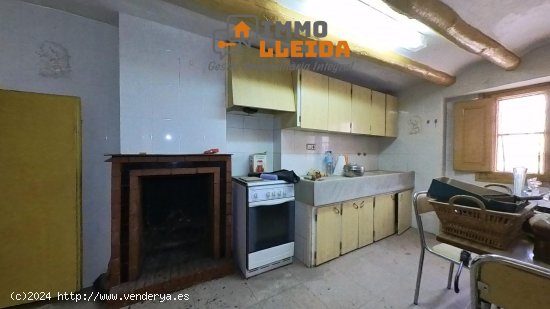 Unifamiliar adosada en venta  en Cervera - Lleida