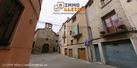 Unifamiliar adosada en venta  en Cervera - Lleida