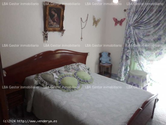 Casa con local comercial. - Bailén