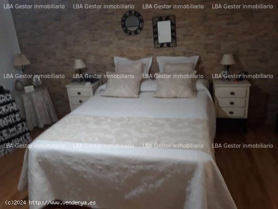 SE VENDE Espectacular chalet. - Linares