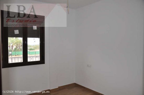 VIVIENDA DE NUEVA CONSTRUCCIÓN CON GRAN PATIO - Baños de la Encina