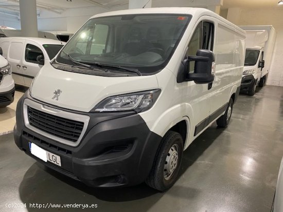 Peugeot Boxer Furgón 2.2BlueHDI 330 L1H1 S&S 120 - GARANTIA MECANICA - Barcelona