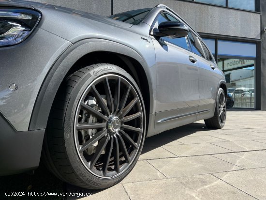 Mercedes Clase GLB 35 AMG 4Matic  Techo panorámico - Sant Cugat del Vallès