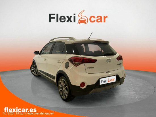 Hyundai i20 1.0 TGDI 74kW (100CV) Tecno - Esplugues de Llobregat