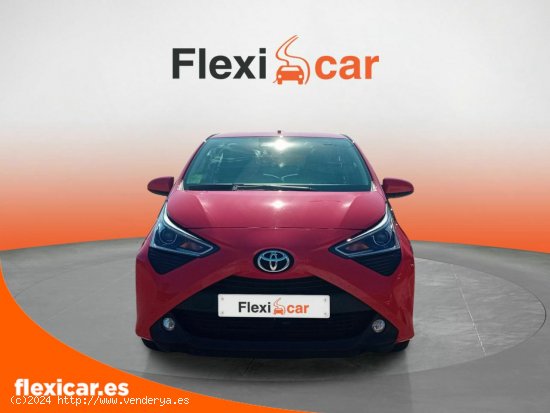 Toyota Aygo 1.0 70 x-play - Valladolid