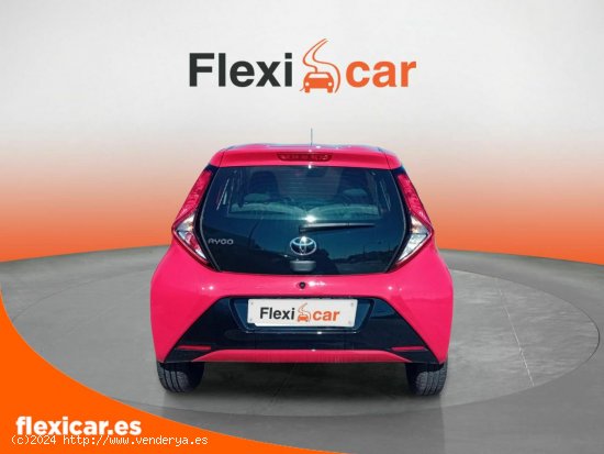 Toyota Aygo 1.0 70 x-play - Valladolid