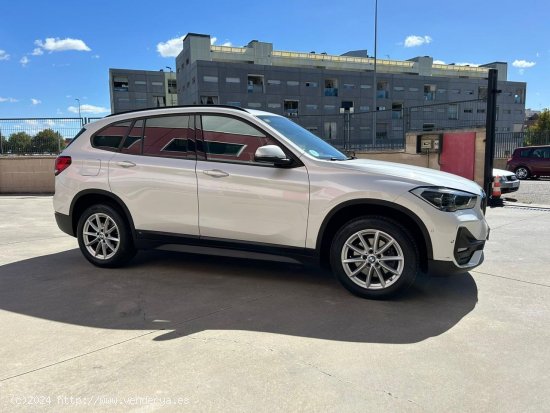 BMW X1 sDrive18dA Business - Parla