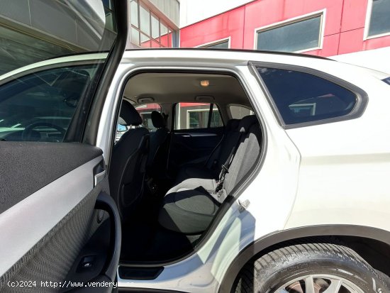 BMW X1 sDrive18dA Business - Parla