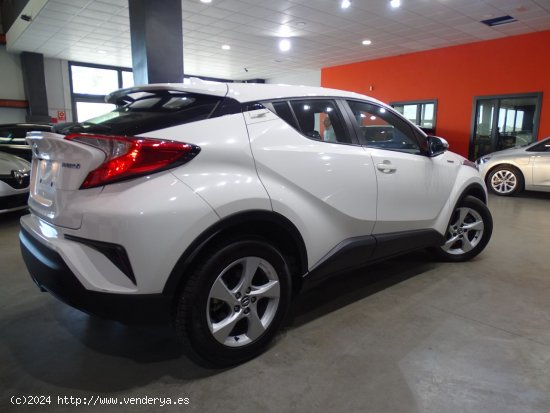 Toyota C-HR 1.8 125H Active - Madrid