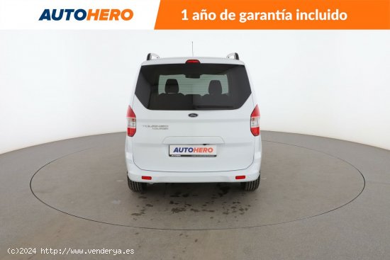 Ford Tourneo Courier 1.0 EcoBoost Titanium - 