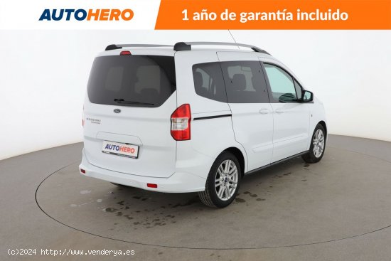 Ford Tourneo Courier 1.0 EcoBoost Titanium - 