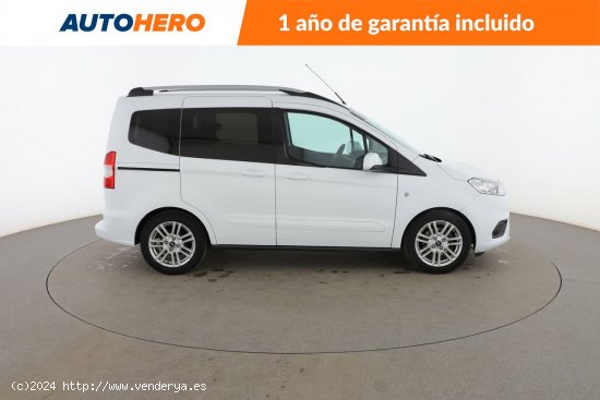 Ford Tourneo Courier 1.0 EcoBoost Titanium - 