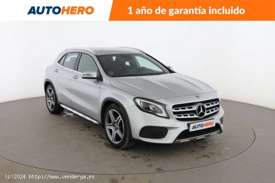 Mercedes GLA 200 AMG Line - 