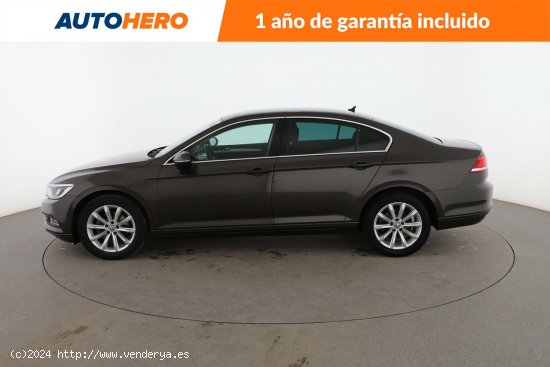 Volkswagen Passat 1.6 TDI Advance BMT - 