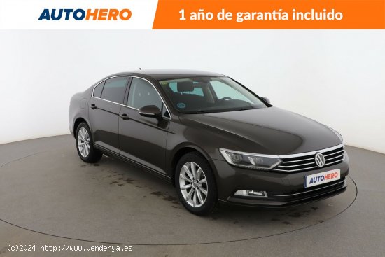 Volkswagen Passat 1.6 TDI Advance BMT - 