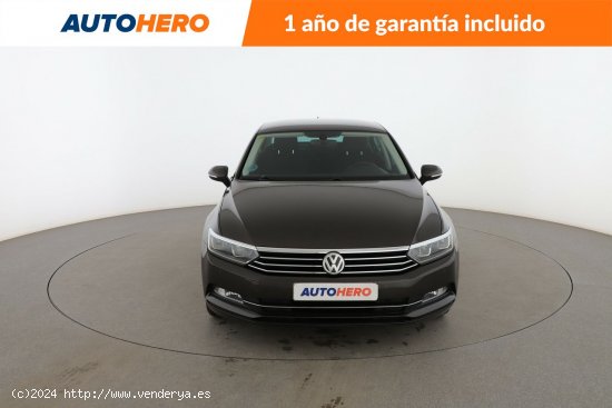 Volkswagen Passat 1.6 TDI Advance BMT - 