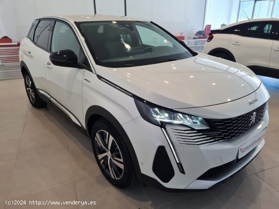 Peugeot 3008 Hybrid Allure Pack HYBRID 225 - BADAJOZ