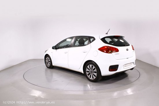 Kia Ceed 1.4 CRDI WGT CONCEPT 5P - 