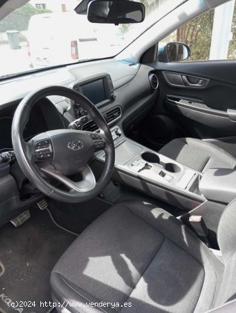 Hyundai Kona EV 100kW Tecno - Navalcarnero