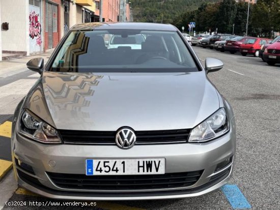 VOLKSWAGEN Golf en venta en Pamplona/IruÃ±a (Navarra) - Pamplona/IruÃ±a