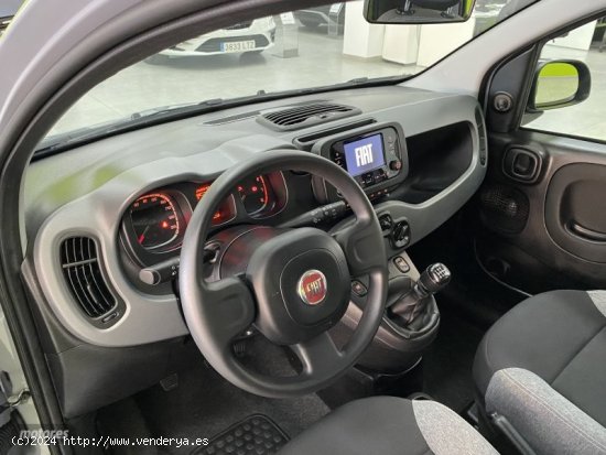 Fiat Panda City Life 1.0 Hybrid 51kW (70cv) de 2023 con 24.000 Km por 12.800 EUR. en Malaga