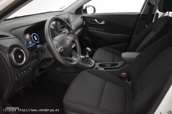 Hyundai Kona 1.0 TGDI Maxx 4x2 de 2023 con 18.617 Km por 20.990 EUR. en A Coruna