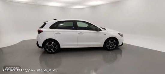 Hyundai i30 1.0 TGDI N Line 30A 120 de 2023 con 13.900 Km por 21.900 EUR. en Barcelona