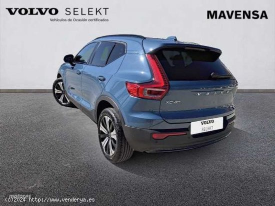 Volvo XC40 Recharge Plus, T4 plug-in hybrid, Electrico/Gasolina, Dark de 2022 con 18.583 Km por 43.9