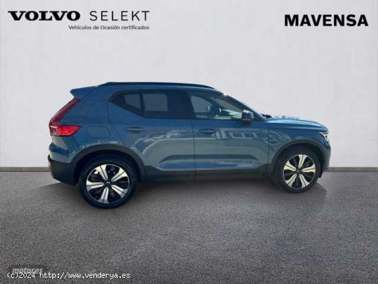 Volvo XC40 Recharge Plus, T4 plug-in hybrid, Electrico/Gasolina, Dark de 2022 con 18.583 Km por 43.9