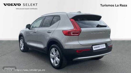 Volvo XC40 TODOTERRENO 2.0 B3 CORE AUTOMATICO 163CV 5P de 2024 con 5 Km por 38.900 EUR. en Sevilla