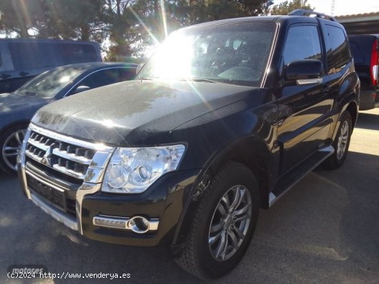 Mitsubishi Montero CORTO KAITEKI 3.2 DID 190 CV. de 2017 con 253.000 Km por 23.000 EUR. en Murcia