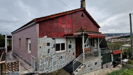 CASA UNIFAMILIAR EN LA CIUDAD DE OURENSE - ORENSE