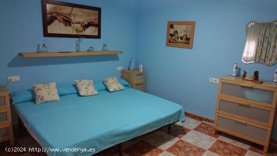 Venta de casa en pleno centro de Mollina - MALAGA