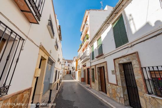 SOLAR EN VENTA EN EL CENTRO DE ANTEQUERA - MALAGA