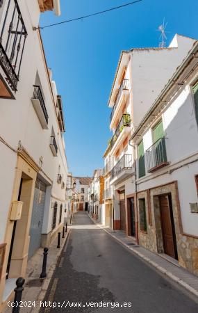 SOLAR EN VENTA EN EL CENTRO DE ANTEQUERA - MALAGA