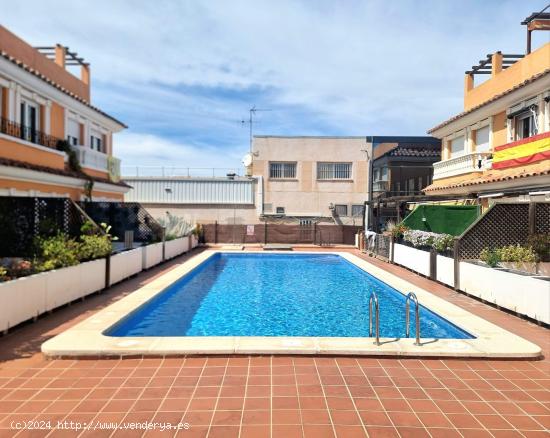 ADOSADO TRIPLEX EN MONCÓFAR PUEBLO - CASTELLON