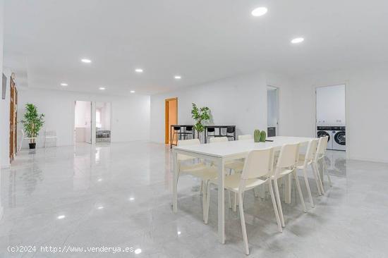 Habitaciones de lujo en un piso señorial completamente equipado desde 230 € - CASTELLON