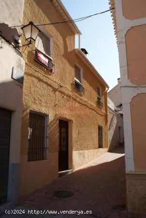 Se vende casa en Lietor - ALBACETE