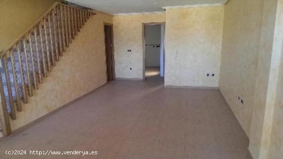 Adosado en venta en Granja De Rocamora, Alicante - ALICANTE