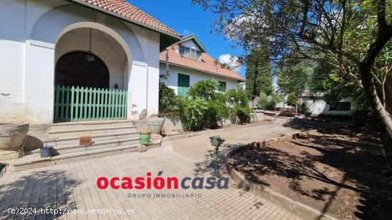 MAGNIFICO CHALET A LA VENTA - CORDOBA