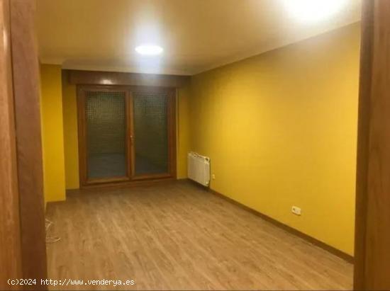 Apartamento de 2 dormitorios con garaje y bodega, en las proximidades de Plaza América - PONTEVEDRA