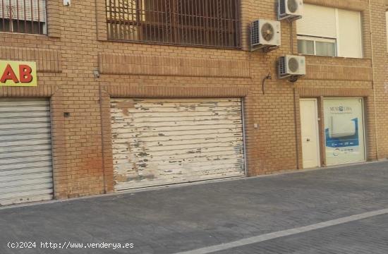 VENTA SUJETA A IVA. LOCAL COMERCIAL CON ALTILLO DE ENTIDAD BANCARIA - CASTELLON