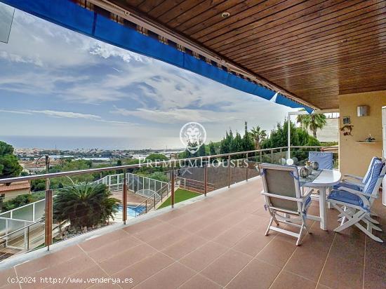 Casa en venta con excelentes vistas al mar en Premià de Dalt - BARCELONA