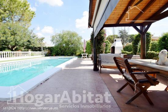 CHALET SEMINUEVO CON PISCINA, GARAJE, JARDIN Y TERRAZA - CASTELLON