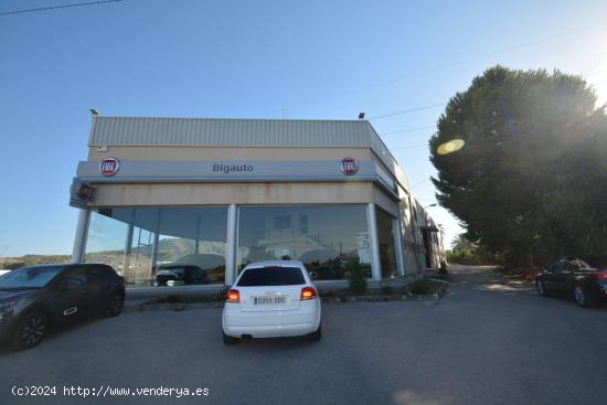 Nave industrial a la venta en ctra. de Orihuela - Bigastro en una parcela de 5.496 m2. - ALICANTE