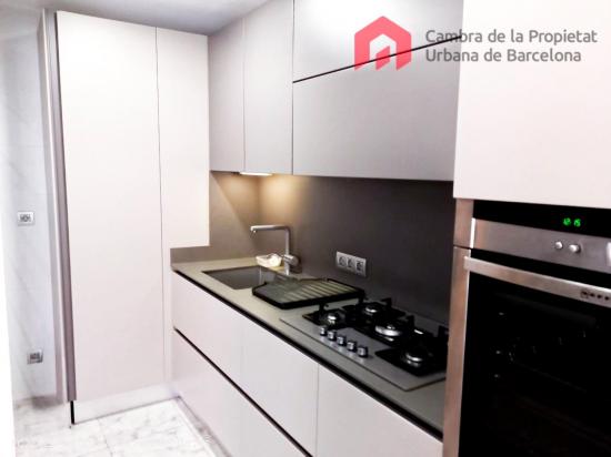  Vivienda de 4 dormitorios cerca de Plaza Lesseps - BARCELONA 