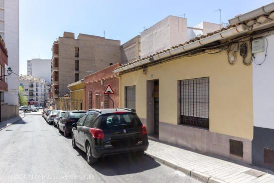 Casa de Planta Baja en Mercado Central - ALICANTE